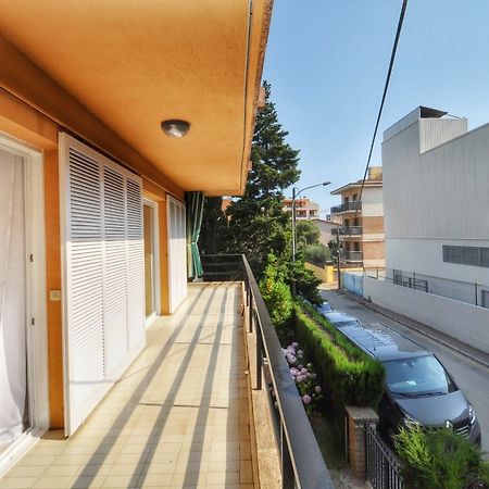 Big Apartment Caprabo Льорет-де-Мар Экстерьер фото